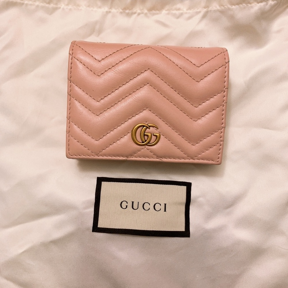 ****sold****Authentic Gucci wallet